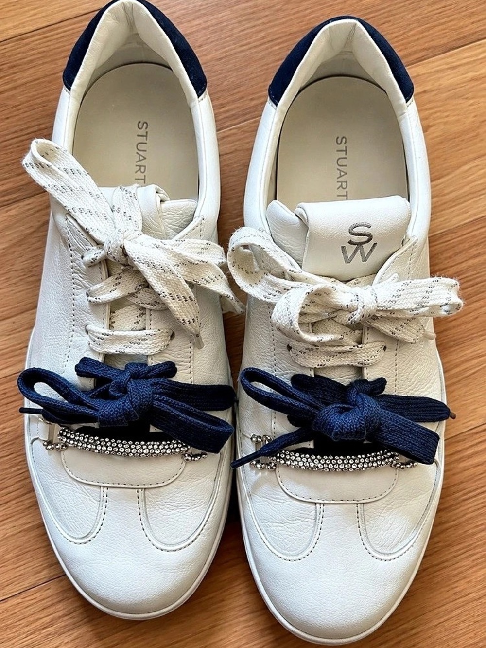 Stuart Weitzman Colton Crystal Embellished Leather Sneakers White Navy Size 8